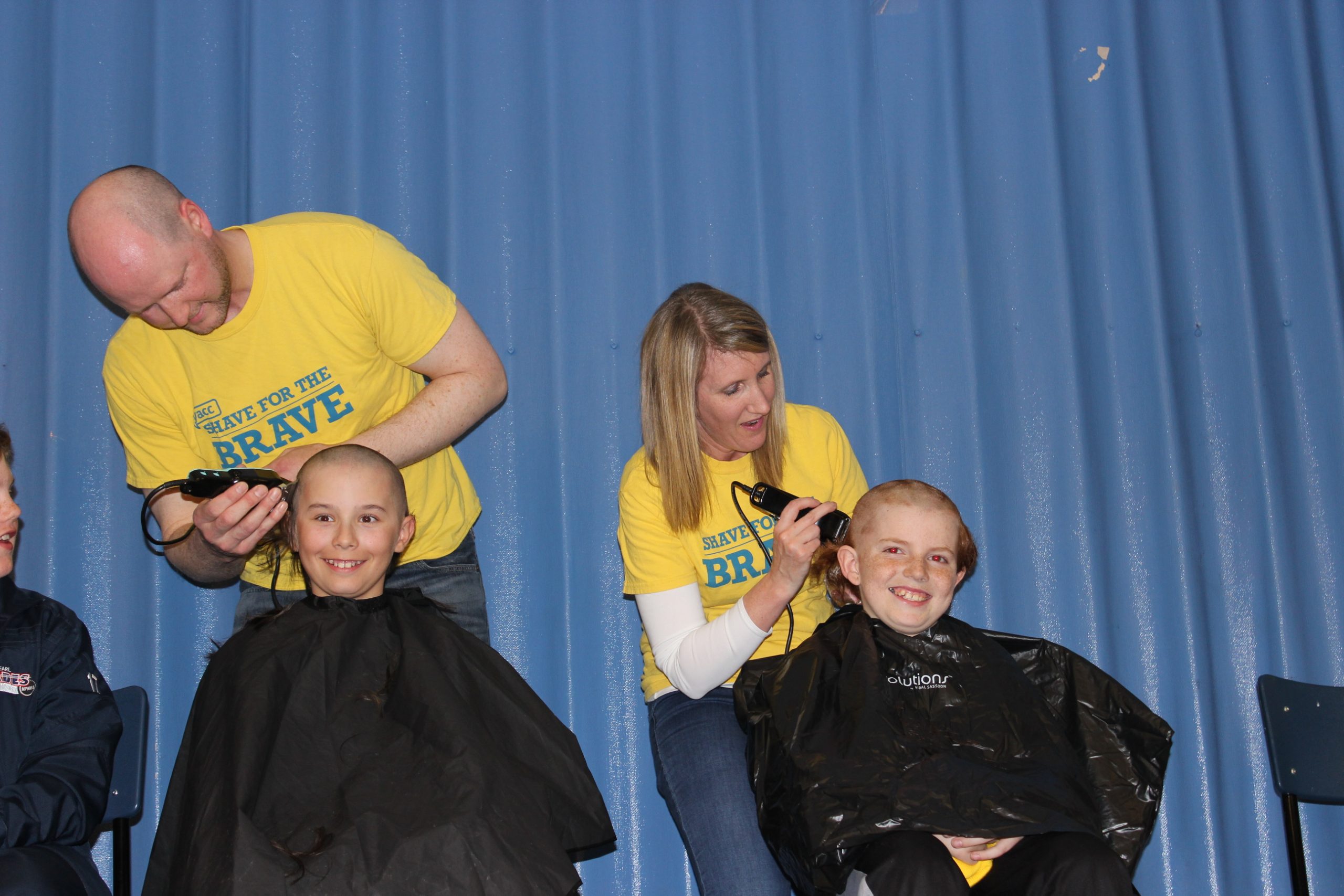 2 mount pearl blade players getting their heads shaved!